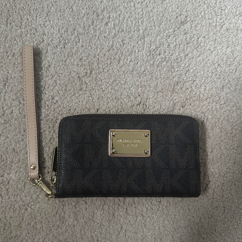 Michael Kors Small Logo Leather Wallet